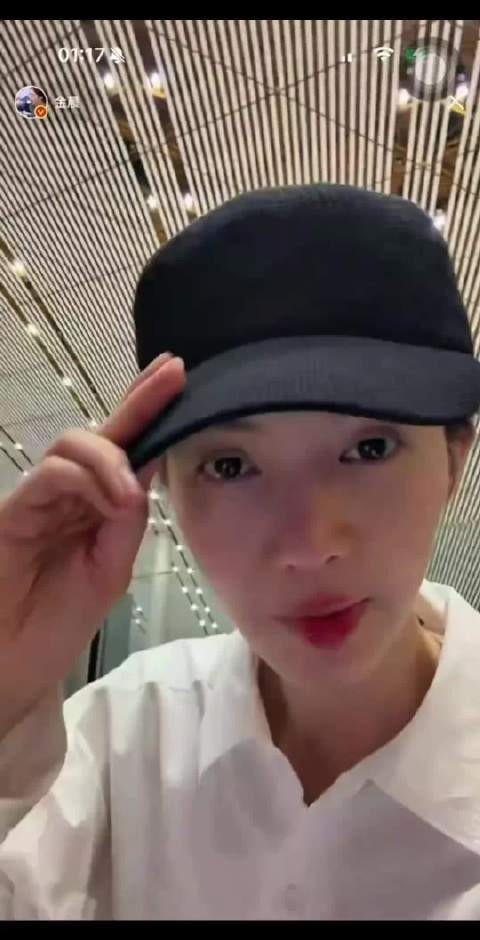 都是美女 果然美女之间的审美都是相拟的