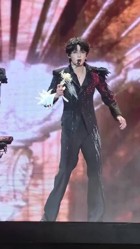 朱志鑫扭这几下是要迷死谁！