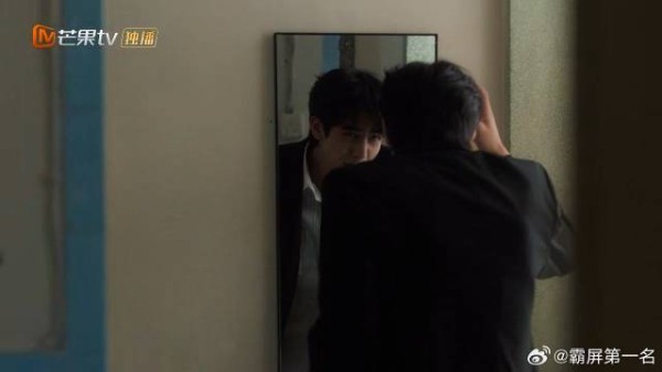 陈异参加波仔婚礼,让苗靖帮忙整发型,苗靖举作真高冷