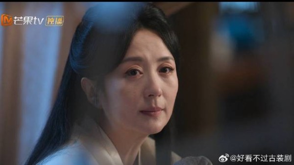 夫人被老总逼到绝境,和亲人们告别,偷偷在房间上吊自尽
