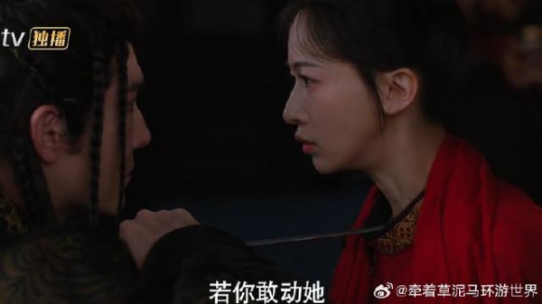 帮主给馥之喂毒丸，孟廷辉心急如焚，立马用他爱人拖延时间