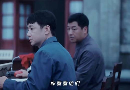 “律师为被告人辩护,是你们每个人都拥有的权利!”