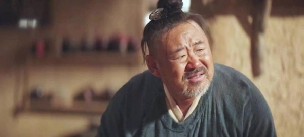 酒肉穿肠过，一坛酒顶的上百两黄金，这也太贵了