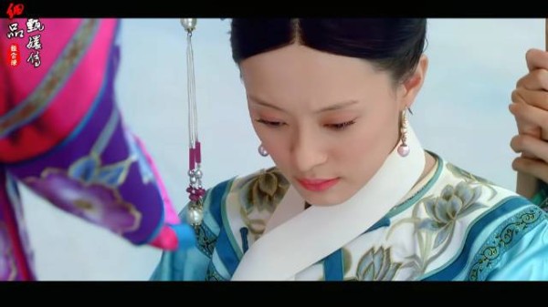 第二十五集 华妃嚣张拦下甄嬛,反倒无意间帮甄嬛避开了一场大祸