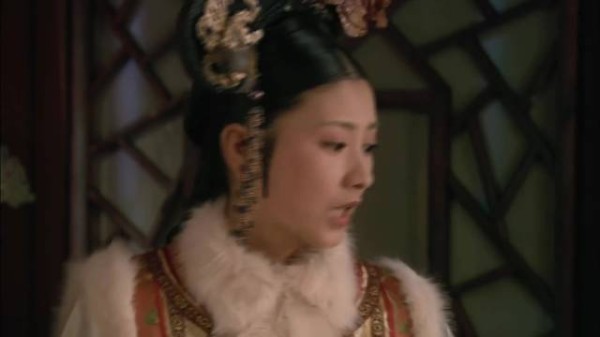 本宫与眉姐姐对弈,心中却恨意难平,年世兰害我孩儿,此仇不报,誓不为人