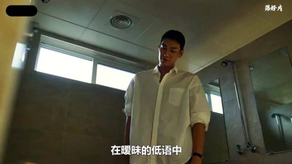 瘫痪女孩与网友见面被骗,轮椅被丢爬行自救