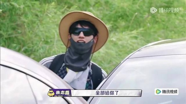 朱志鑫放弃坚持,50个椰子太累选择上车