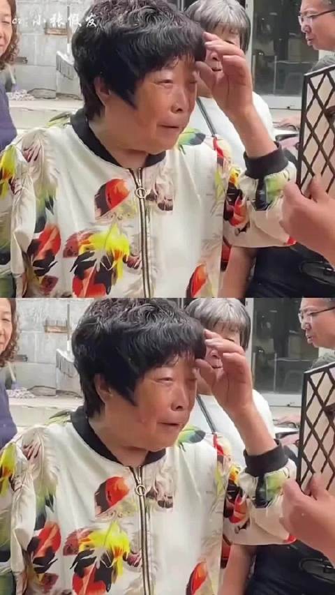 假发摘下来的那一刻,别说阿姨接受不了,我都接受不了