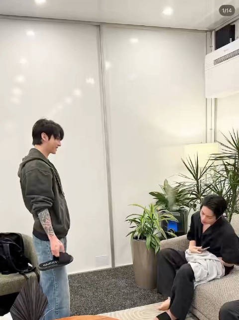 点开前没想到是一部连续剧,每一张照片都比上一张更好笑