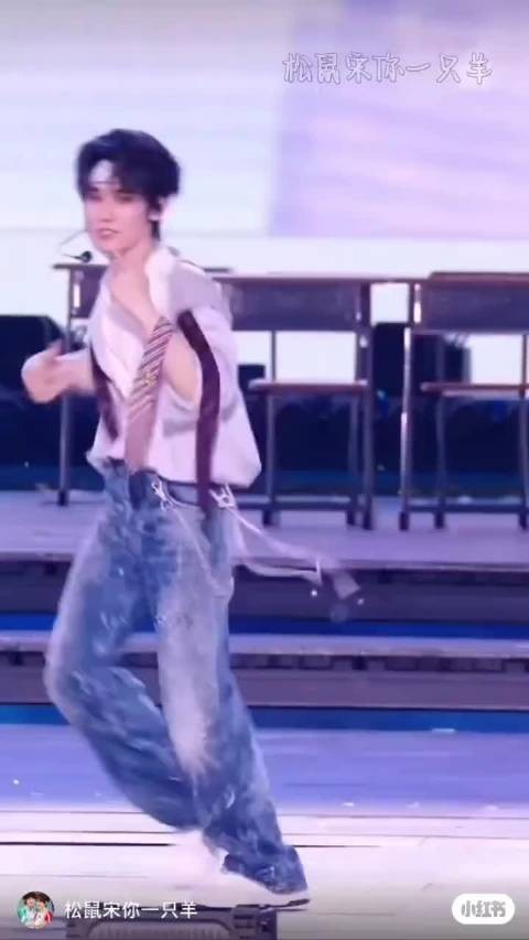 张真源密逃表面胆小,实则脑力担当