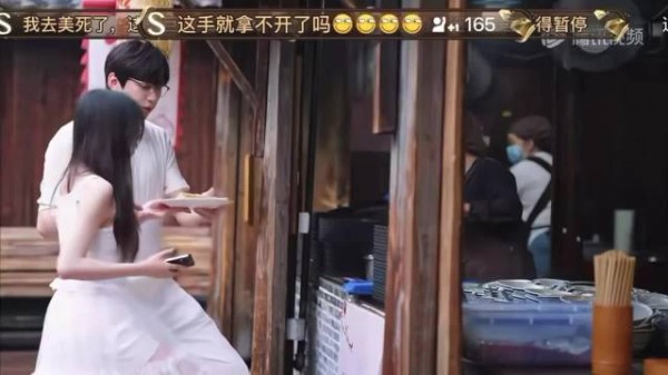 柳夫：你这个人很危险！ 柳妹就这样维持这个人设不倒 柳周cp