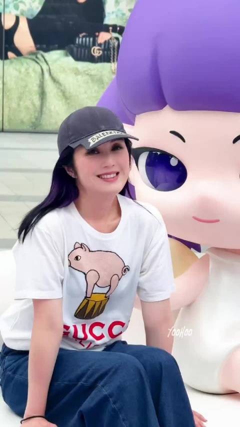 网友偶遇杨千嬅,丁子高颜值能出道