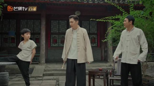 胡同：老僮对徒弟严加训练，索谦看不过去骂他不是人，下秒被他怼的说不出话