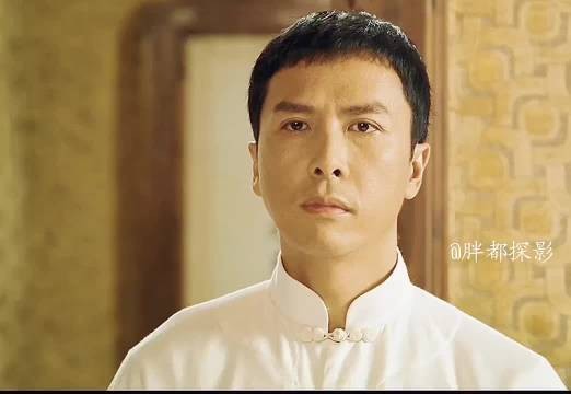 女孩自强不息最后成为监狱老大…..