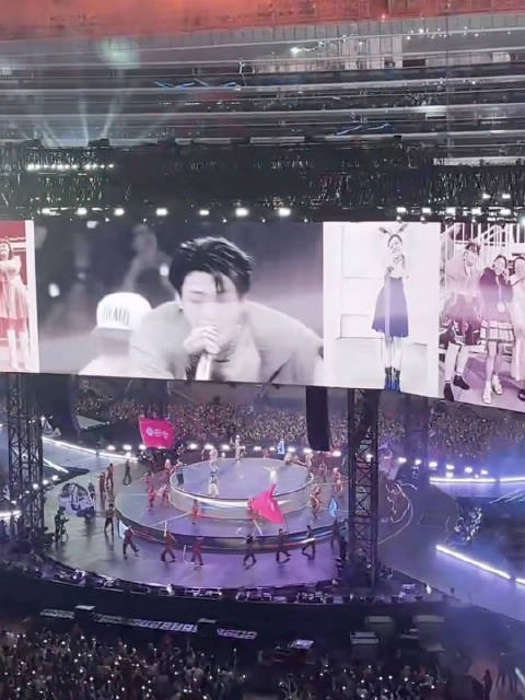 今日份阿里郎 260827 BTS世巡 芝加哥演唱会Day1 ‪
