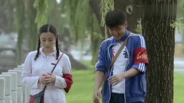小伙准备去农村,女友却突然变卦,要留在北京