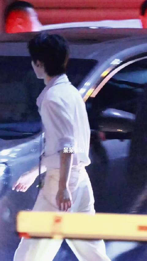 时代少年团2026青春芒果夜录制下班咯