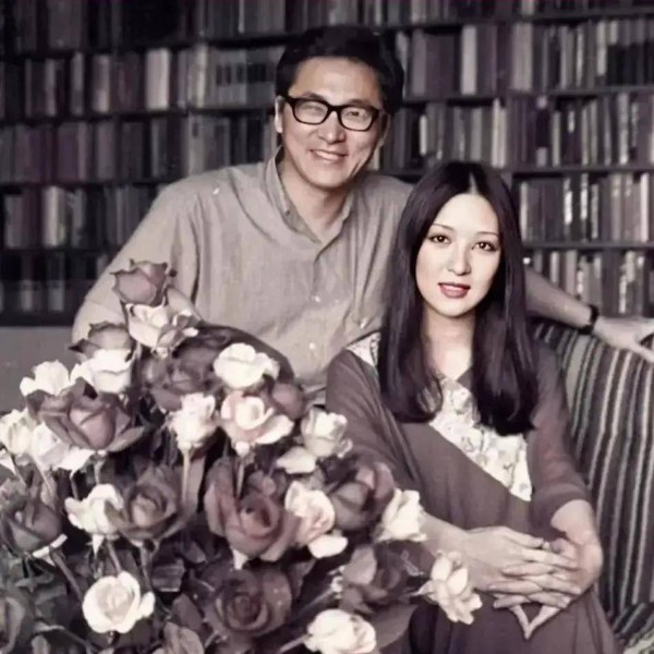 李敖与胡因梦的离婚，并不是因为大便憋得满脸通红。