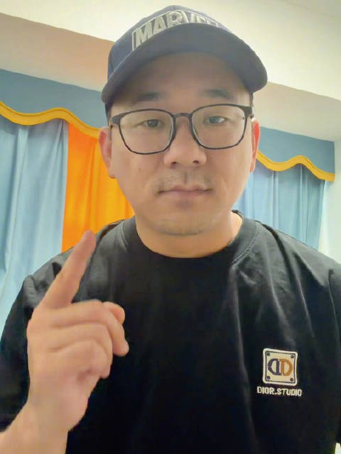 如果景甜还用以前的公关方式,那对付孙宇晨她毫无胜算!