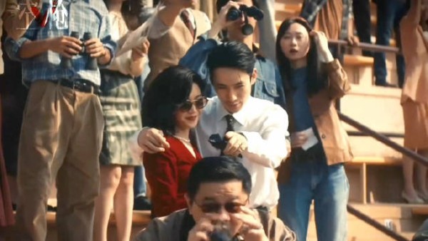 后来,骆小姐的电话再也没响过
