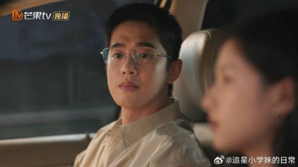 苗靖跟陈异亲亲,情敌吃醋阴阳:我有点嫉妒!