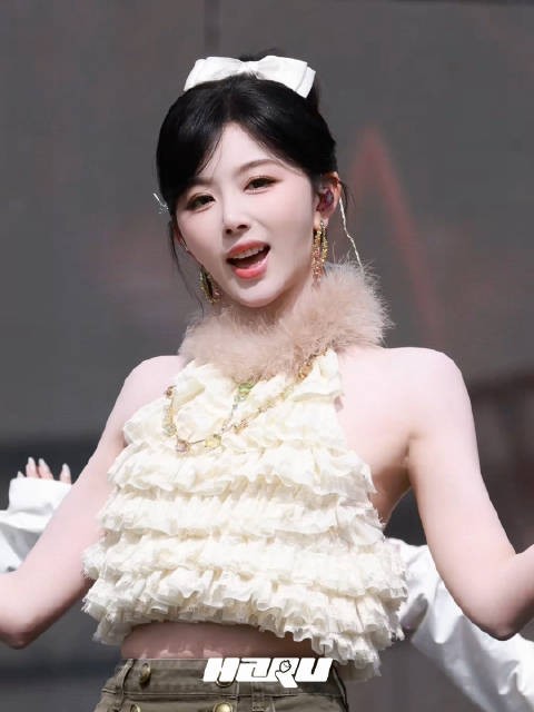 爱豆孔雪儿我将珍藏 好牛的表情管理啊啊啊啊