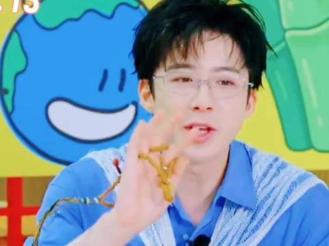 这里我们家宇宁好萌呀 那不是宇宁说的 那是回声
