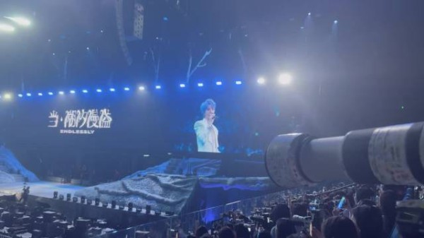 王俊凯回应唱错如期,称打起十二分精神
