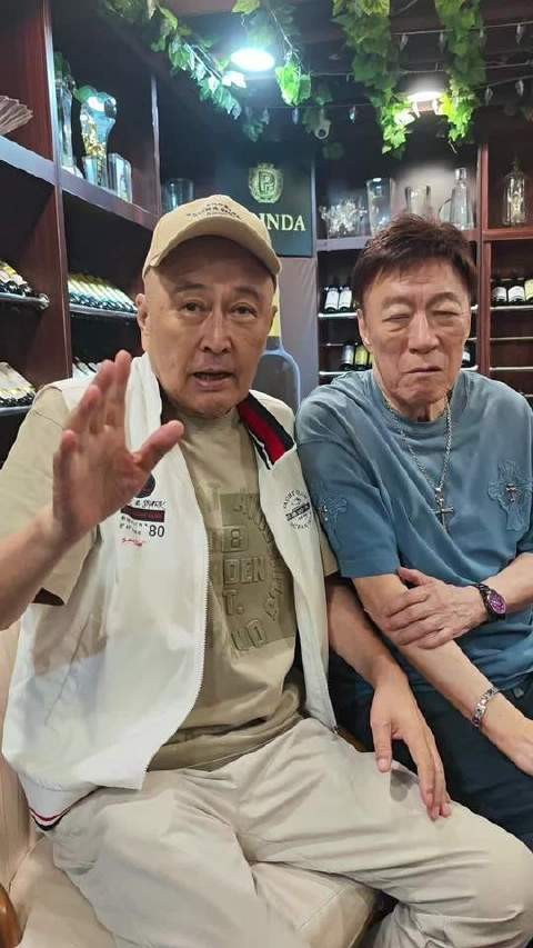 闲暇时多聚聚老朋友