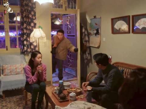 庄超英转变黄玲幸福，庄图南却感孤单落寞