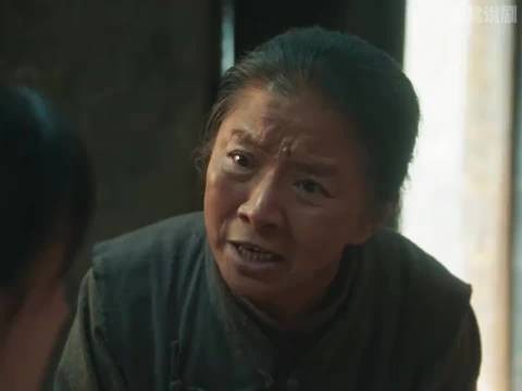 妹妹质疑姐姐怀孕,物资匮乏年代引发家庭矛盾