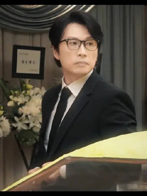 黄子华 | 许冠文 | 卫诗雅 气质拿捏!把纸车开出了真车的感觉