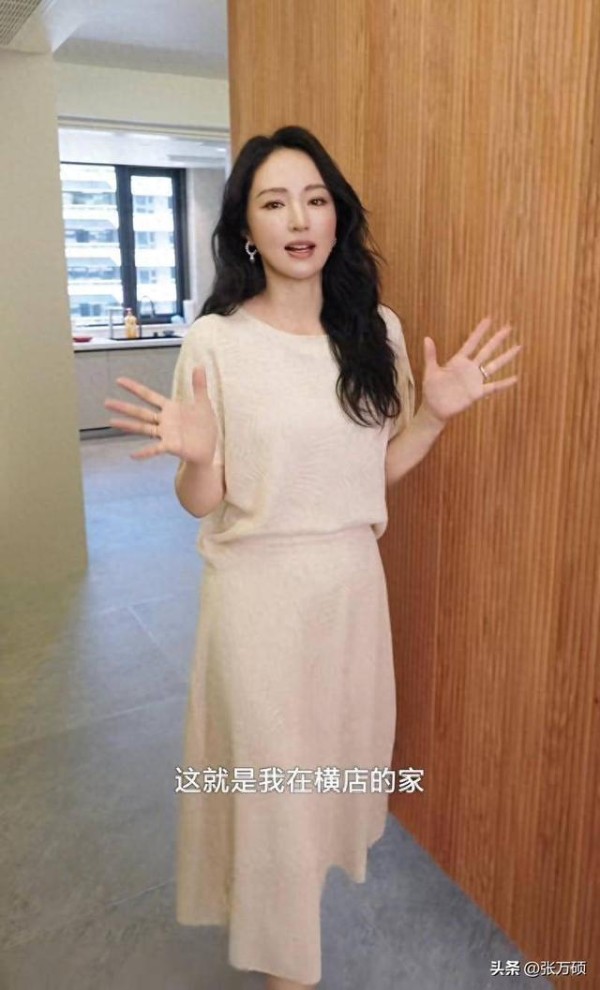 46岁董璇疑似怀二胎:当年替夫还债的她,如今把日子过赢了