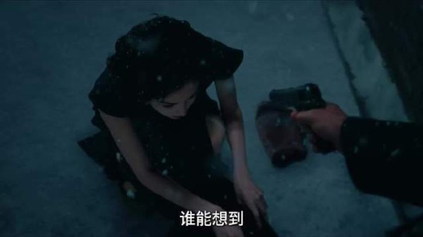 娜扎与欧豪联袂献映《醒来》,古力娜扎化身军统王牌特工,双面人格暗涌交织…