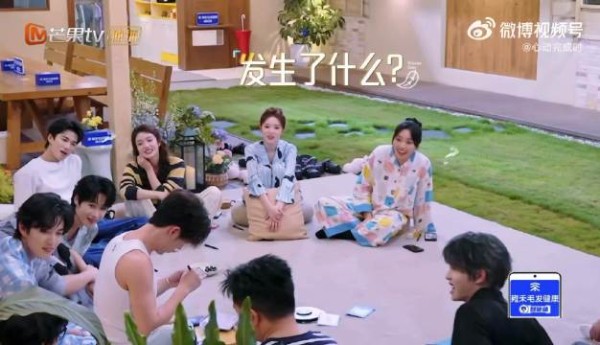 丁程鑫拍宿舍镜头下每个人鲜活，期待下次再见