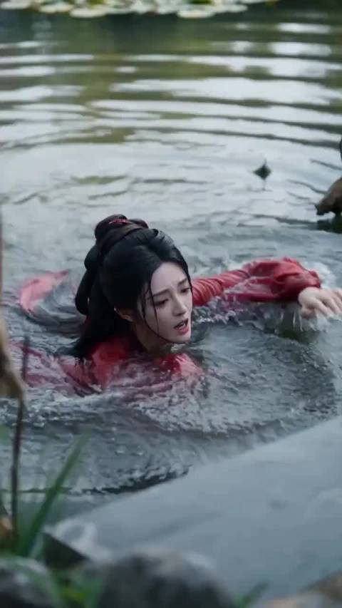 嫡女代嫁废皇子,重生归来我逆转乾坤
