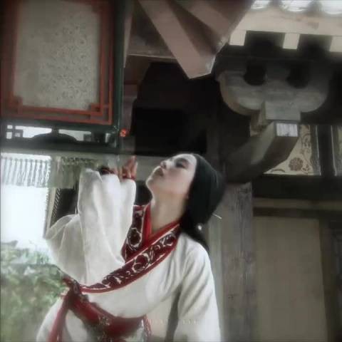 风中奇缘里无忌真的很担心小月的身体呀,欢喜冤家做夫妻就是甜