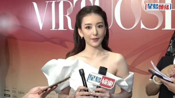 方媛香港出席活动,夸郭富城身材好穿什么都有型