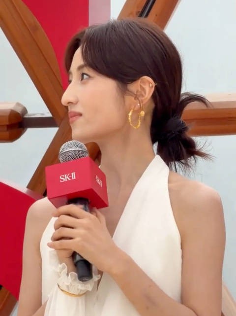 张子枫林允线下活动,运动瘦下来看起来好美!