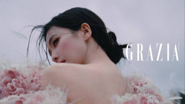白鹿红秀九月刊封面预告，完全花仙子降临啊，坐等大片！