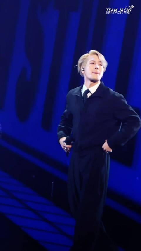 @王嘉尔 独嘉安利小铺