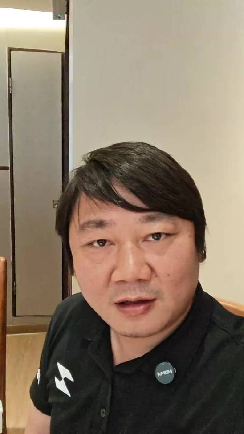 张雪香港午餐,在座的都是百亿大佬,这位97岁老奶奶是李锦记掌门人