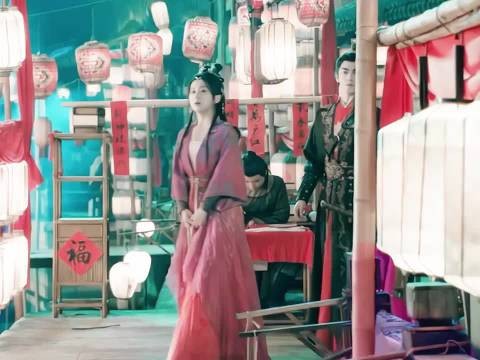 “或许你并非不会爱人,只是这个人不是我” 吹熄蜡烛掉泪太绝了…