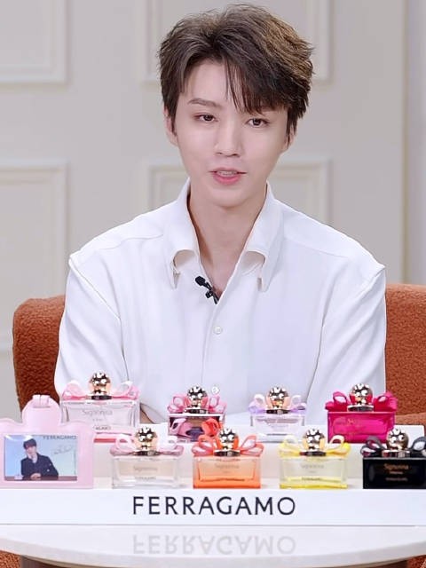 王俊凯：我没来错直播间吧 哈哈哈哈哈哈将打歌进行到底