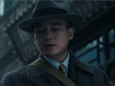 陈开来解决杜黄桥，临走时俩人还补了几枪，陈开来后悔自己没有抱抱金宝✘✘