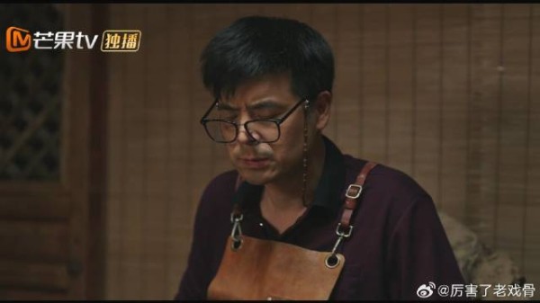 师徒哪有隔夜仇,徒弟主动认错投喂,师父立马原谅