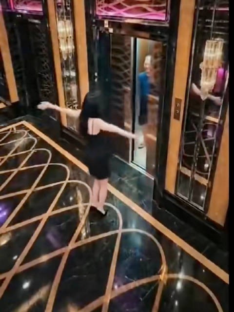 我的两副面孔be like