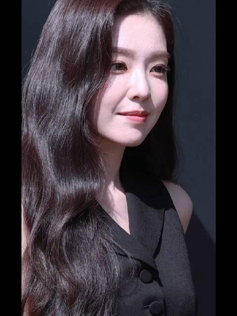 裴珠泫 今日YSL Beauty活动look