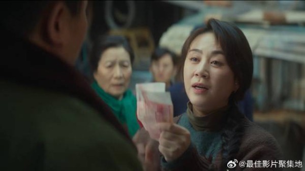 马成钢对岳父母放心 老婆：瞧不起谁爸妈！果然在袜子里藏钱