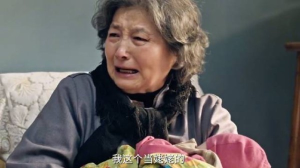 自己奶大的孩子,不是亲生也胜似亲生!